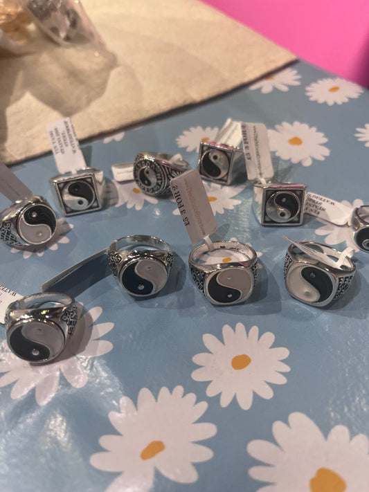 Silver yin yang ring
