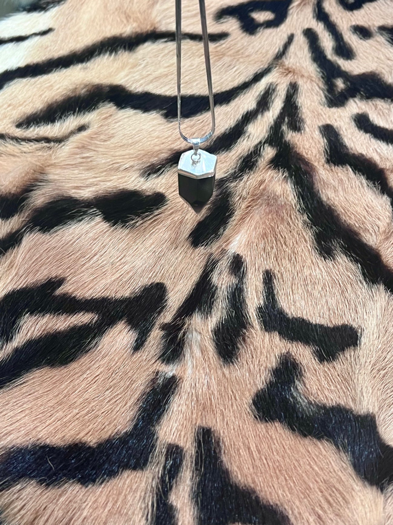 Obsidian point pendant silver necklace
