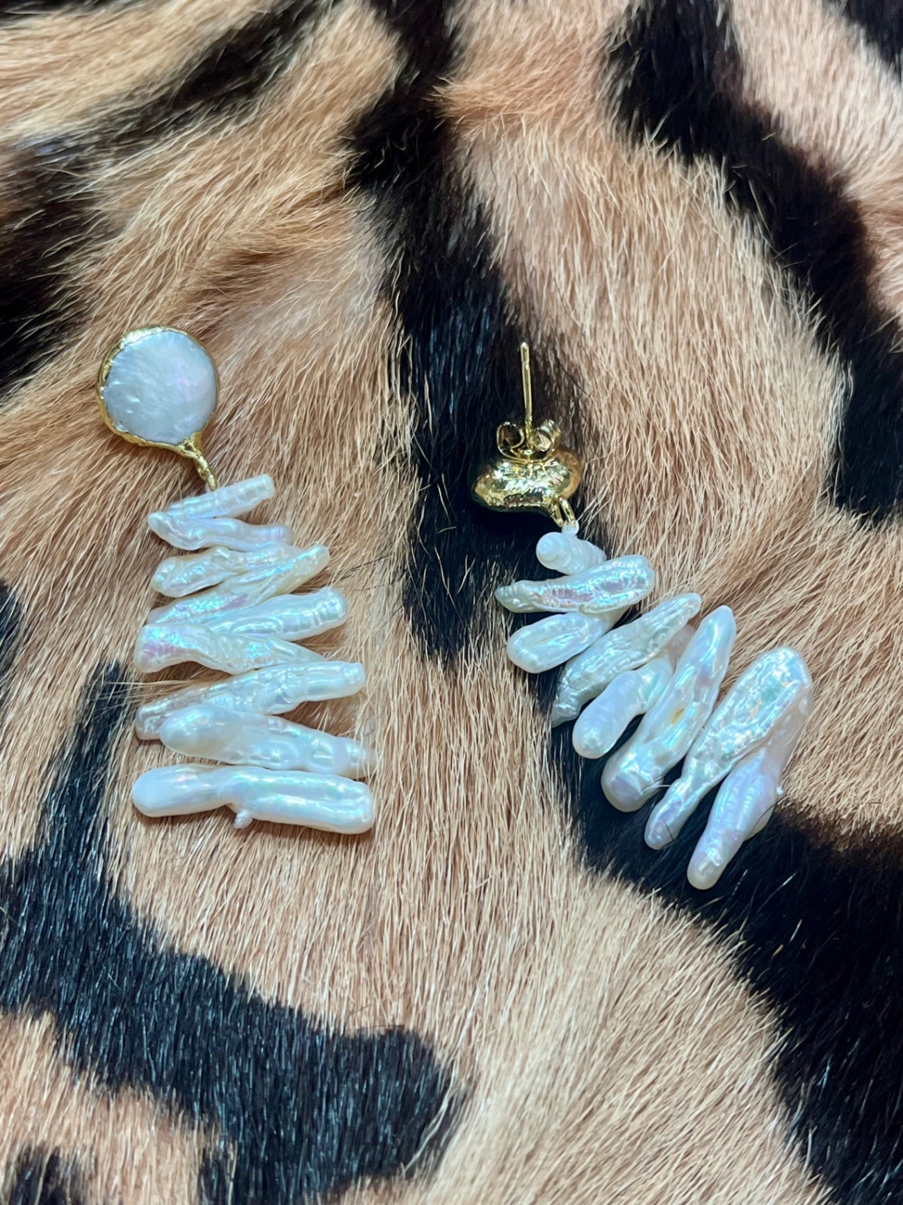Biwa Pearl Earrings Purity & Faith