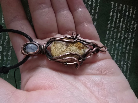 Fossilised coral and moonstone necklace