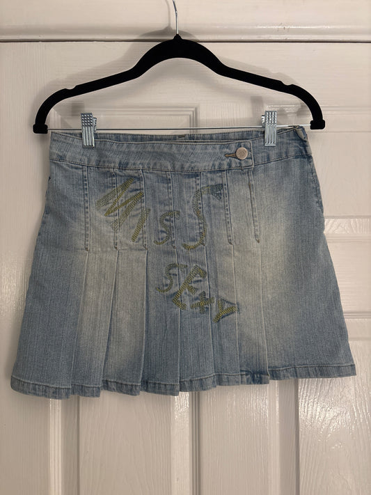 Miss sexy front pleated denim skirt