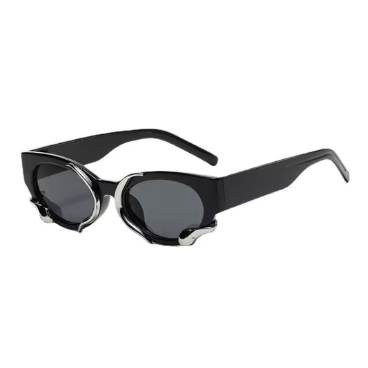 Snake Black Sunnies