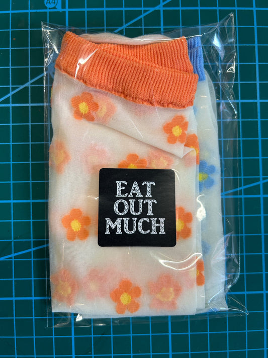 2 pair or flower socks