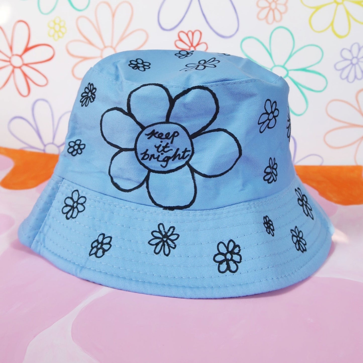 Blue daisy bucket hat