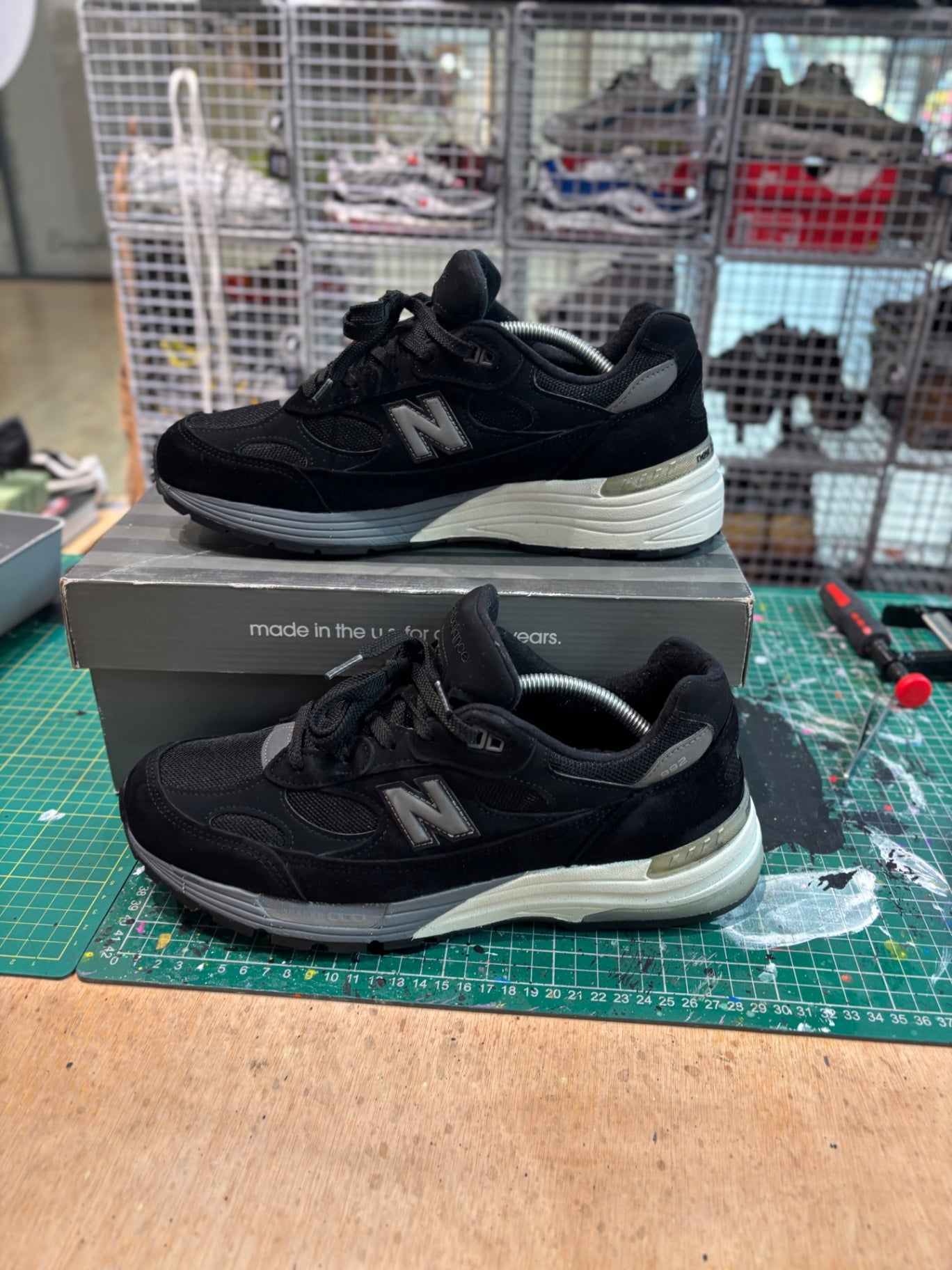 New Balance 992 Black UK10