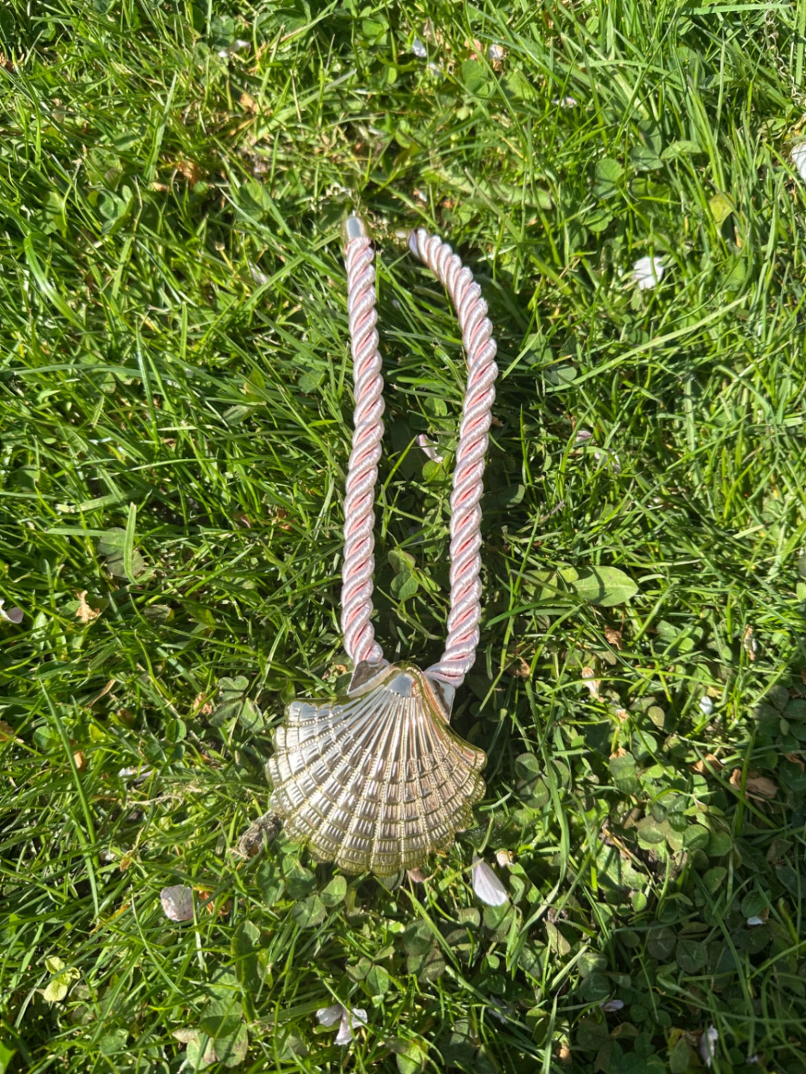 Pink shell necklace