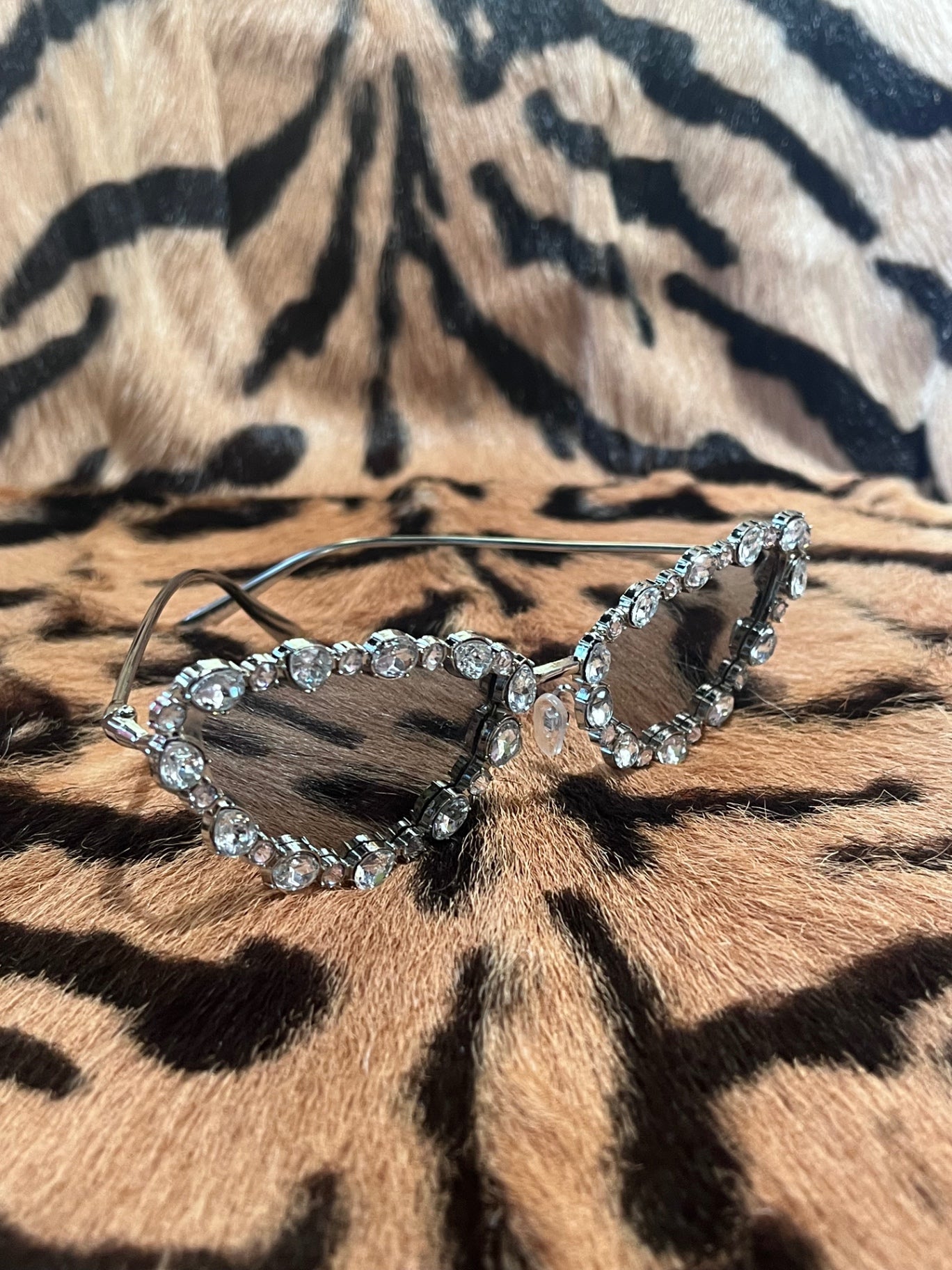 Crystal Cat Eye Sunnies Silver Black