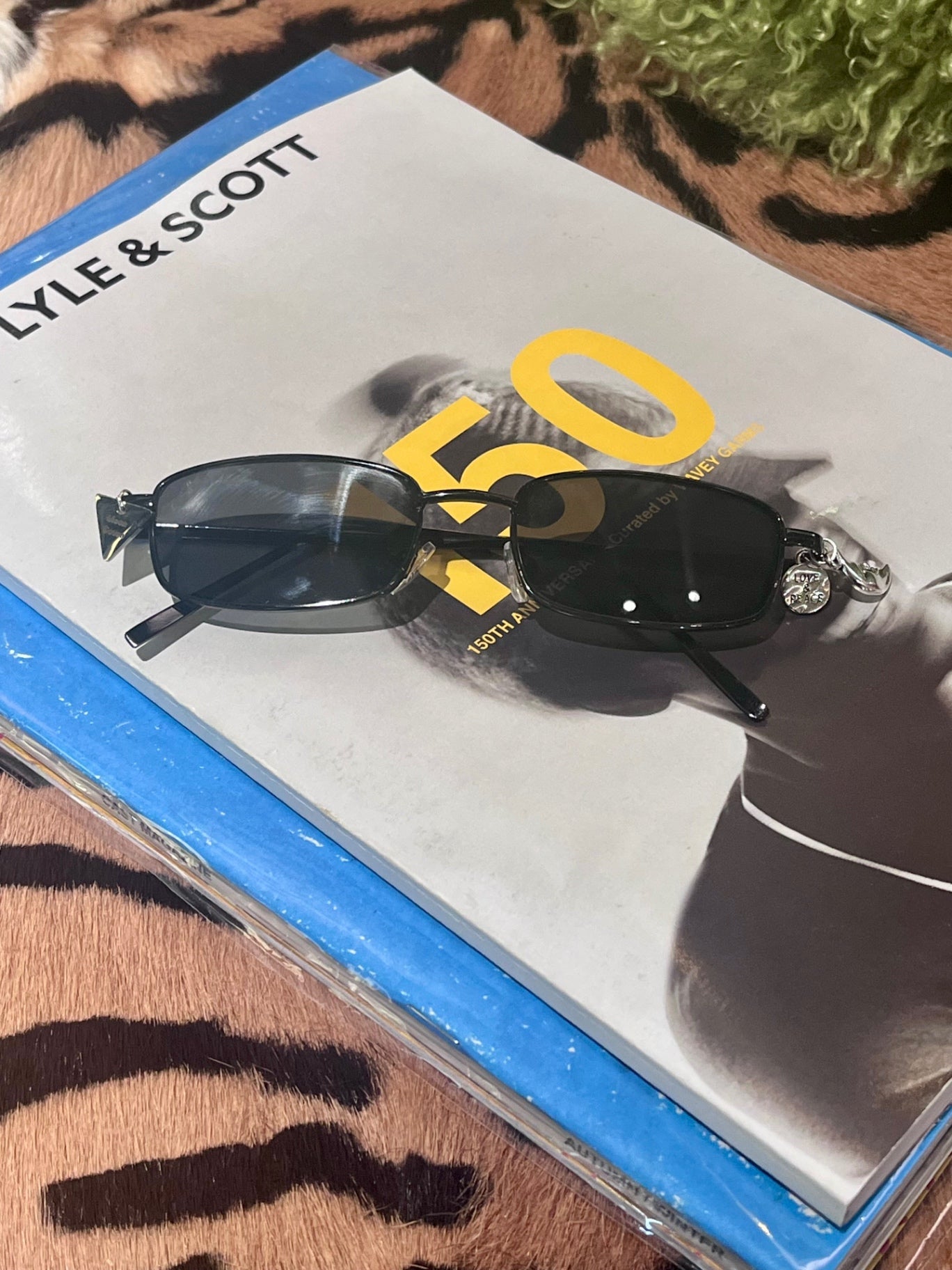Buffy Moon Charm Black Sunnies