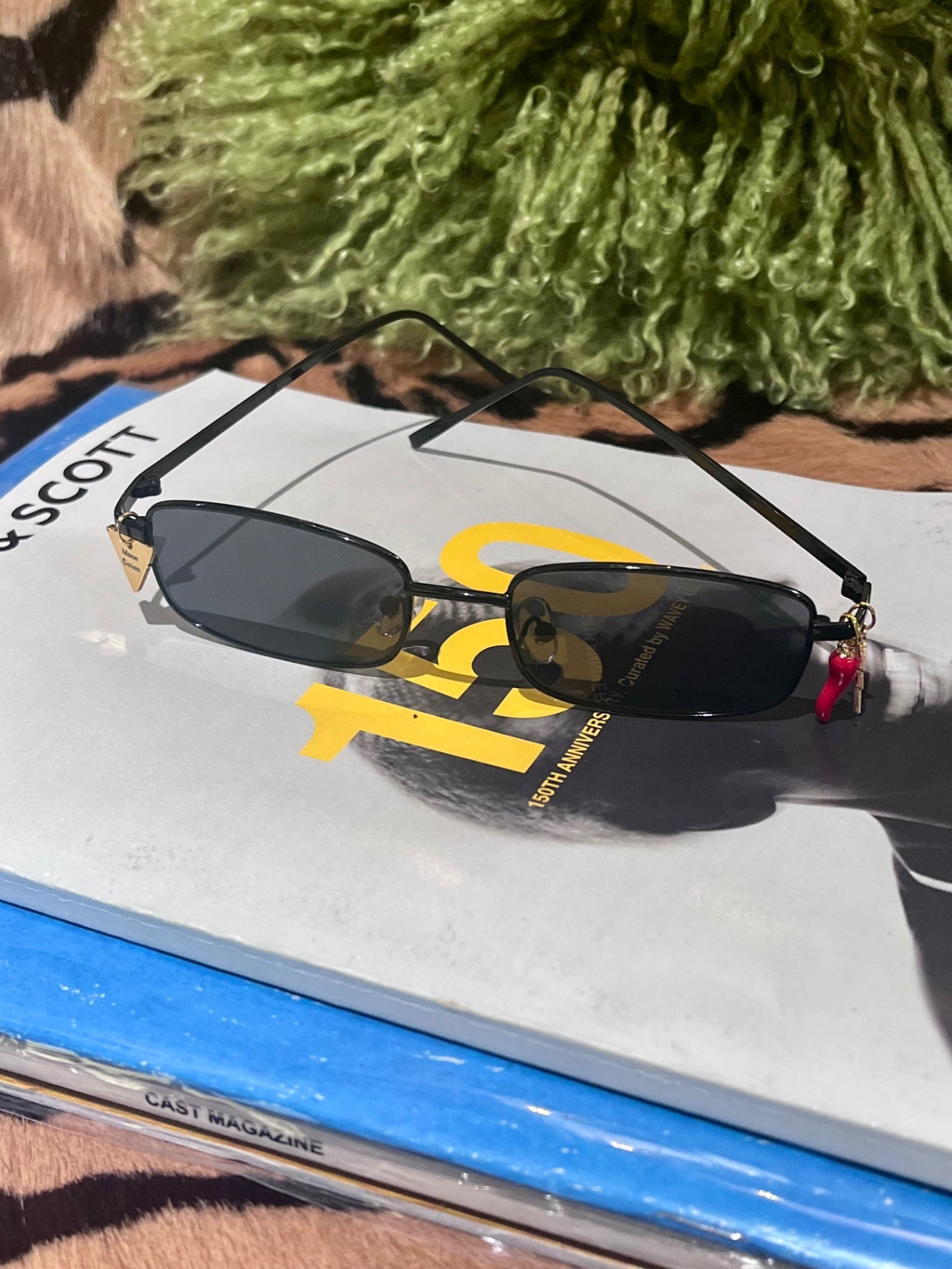 Buffy Chilli Charm Black Sunnies