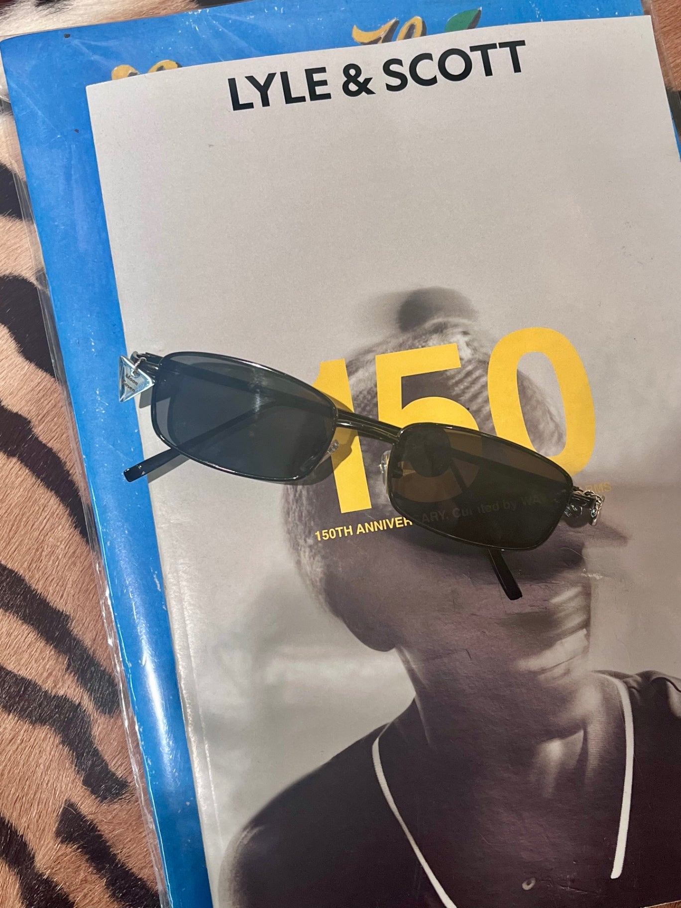 Buffy Moon Charm Black Sunnies