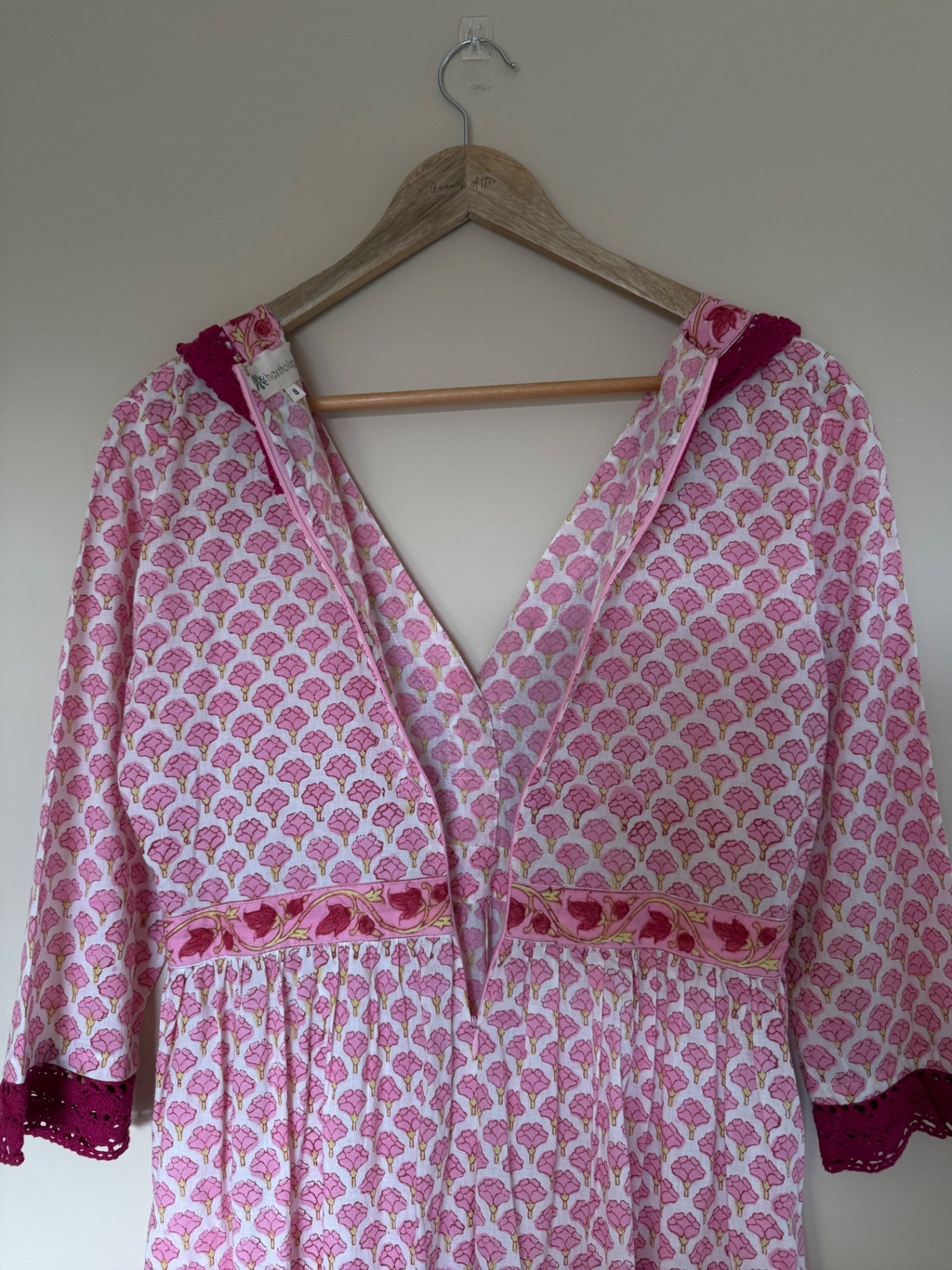 Hasthology V Neck Block Print Dress