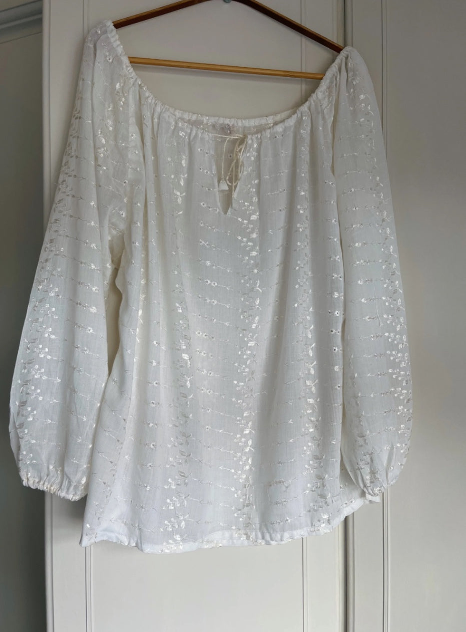 White Cotton Embroidered Top