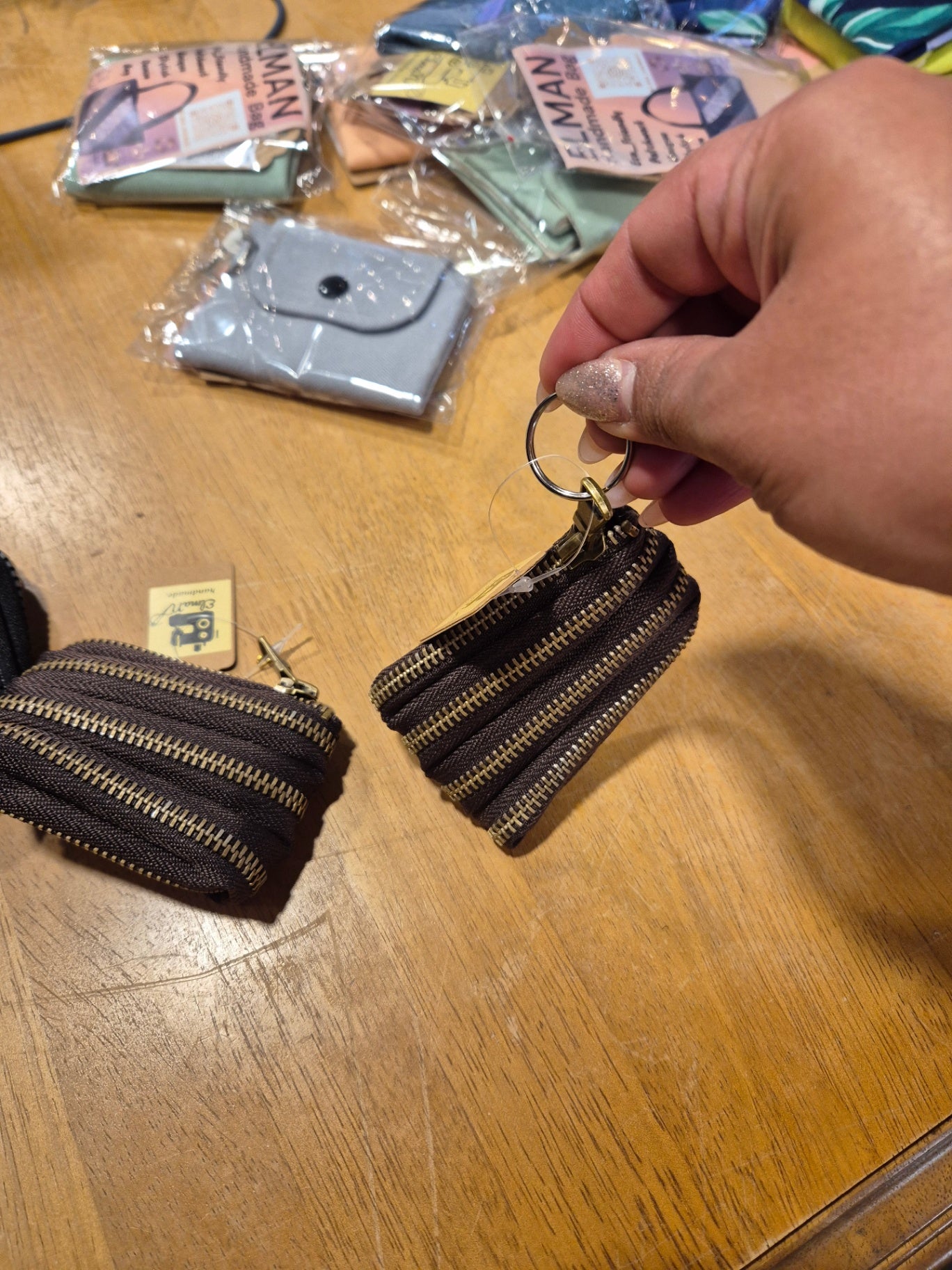 Zip purse