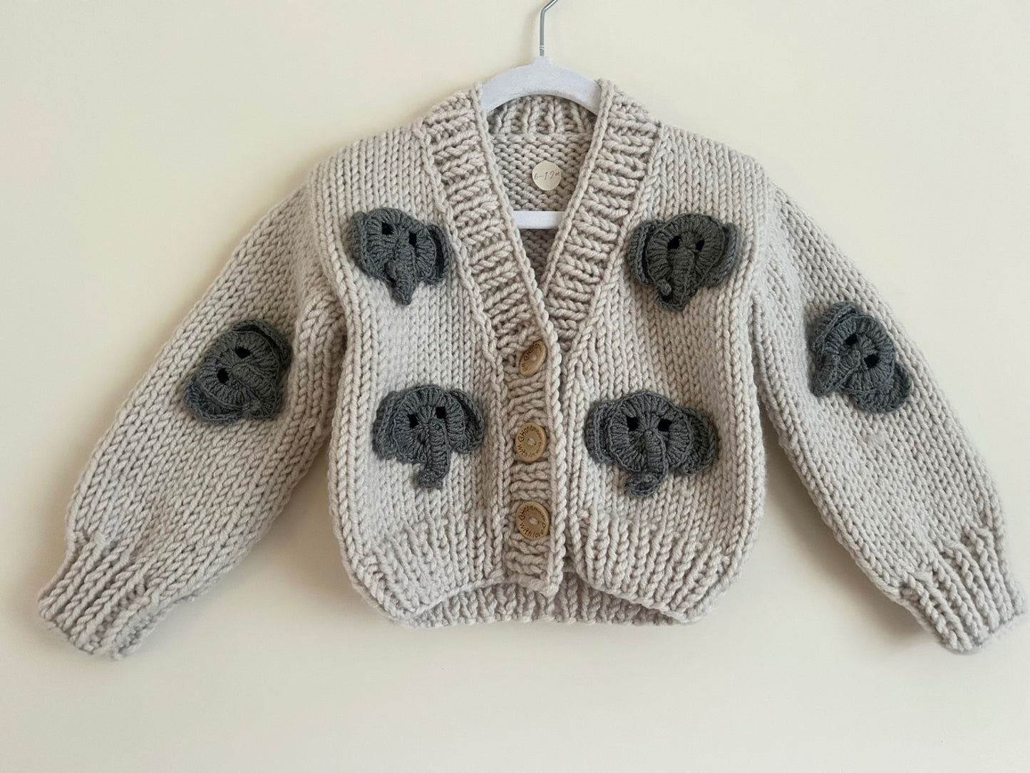 6-12m Handmade Beige With Elephants
