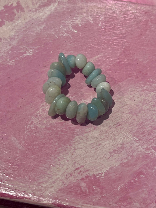 Amazonite Dream Ring – Stretch Gemstone Chip Ring