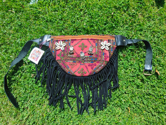 Fabric bum bag with fringes - maroon / black