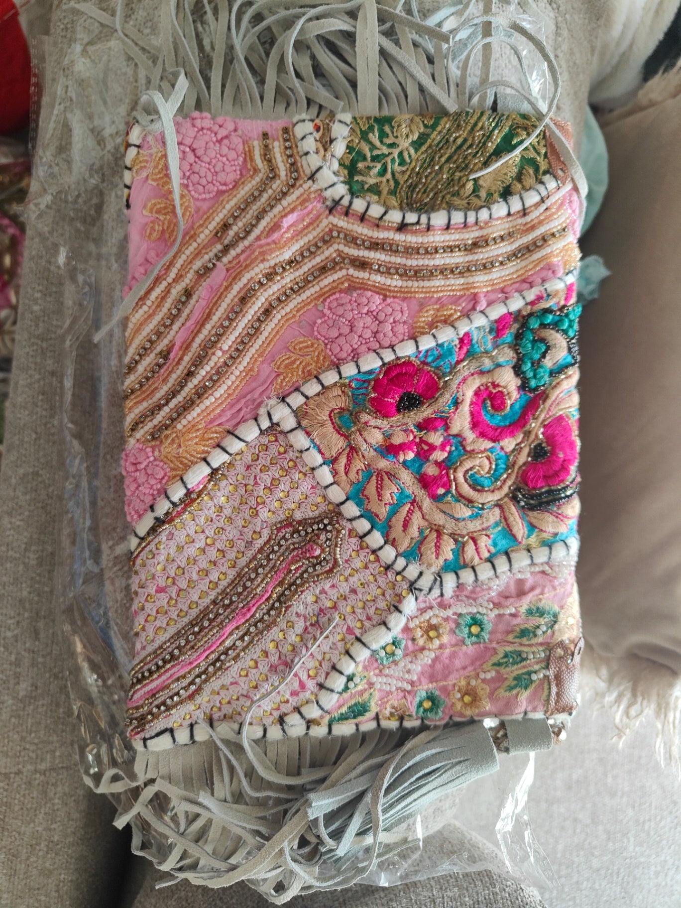 Chilean cross body bag - white