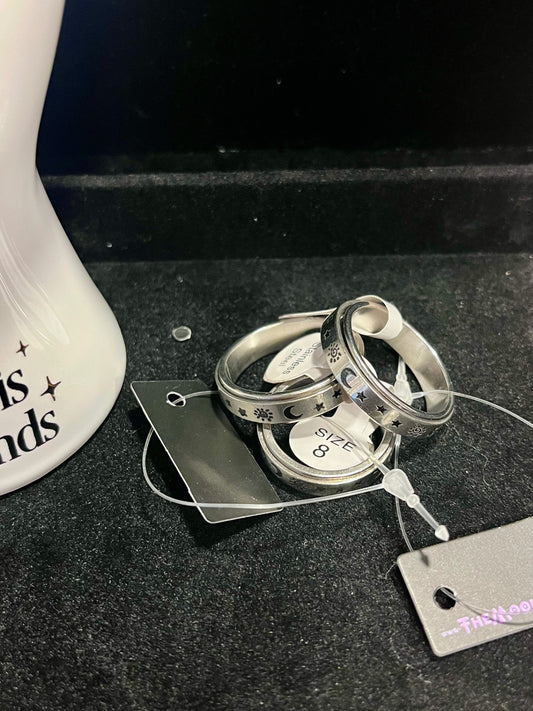 Moon & Star Spinner Ring Size 8