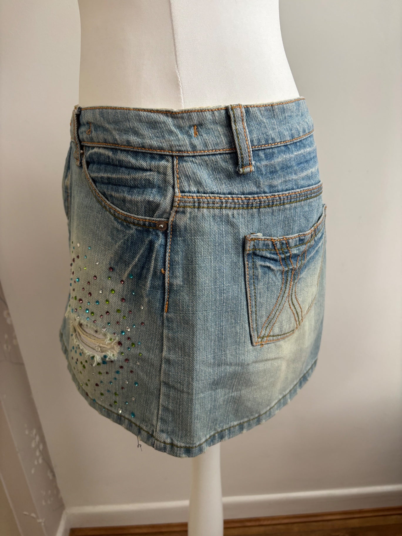 Denim mini skirt with sequins