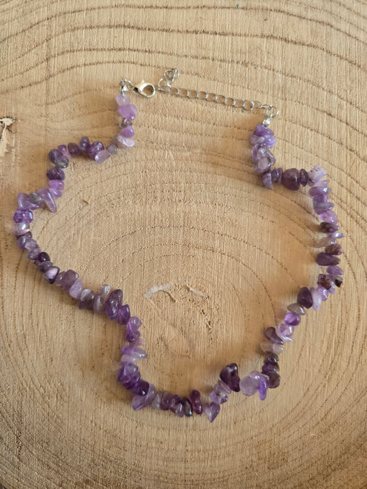 Amethyst chip necklace