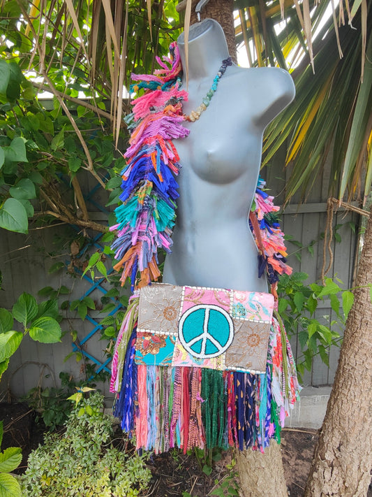 Frill sari cross body bag -Peace sign detailing