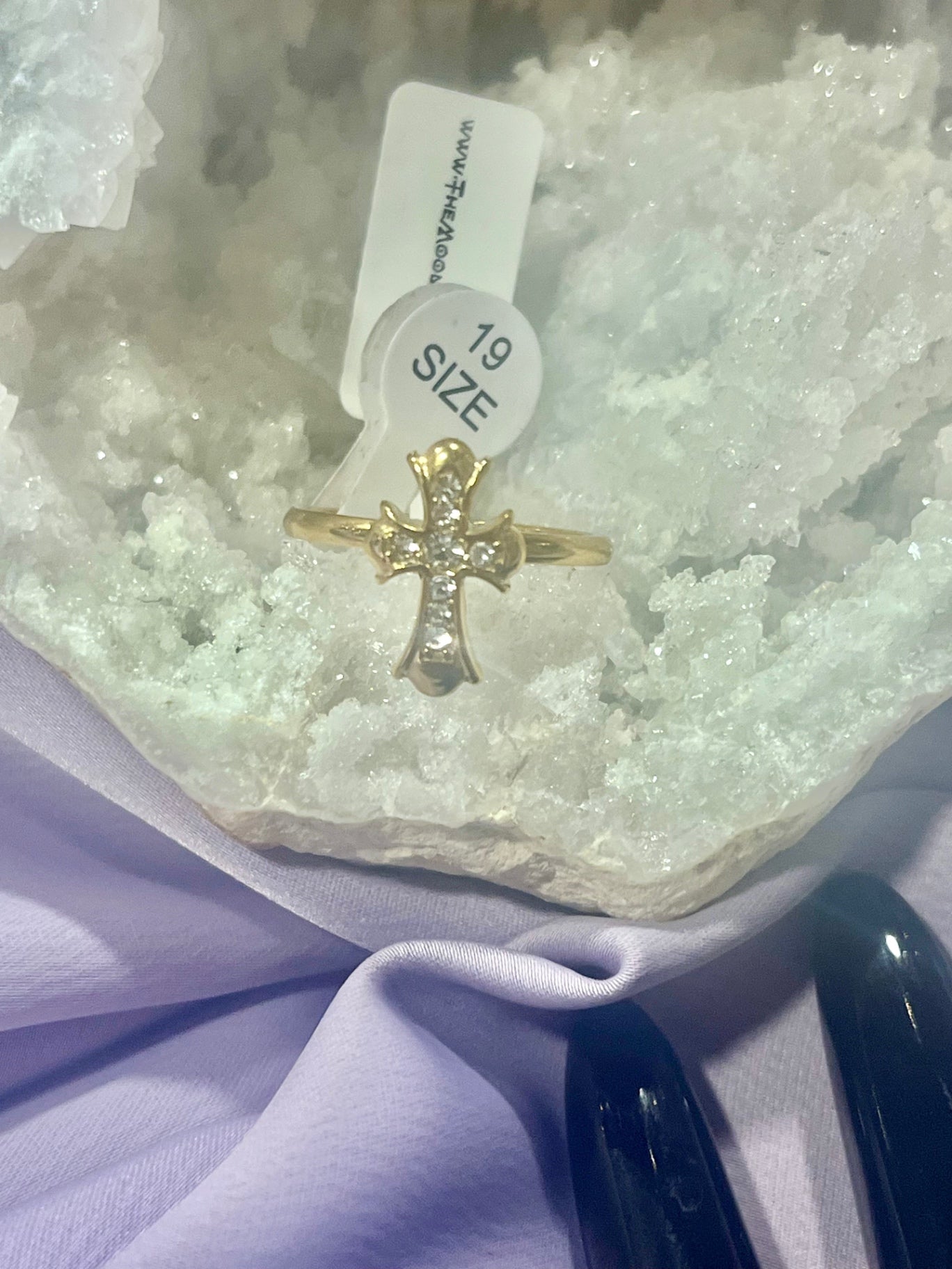Gold Crystal Cross Ring – Stainless Steel (Pot Luck Size