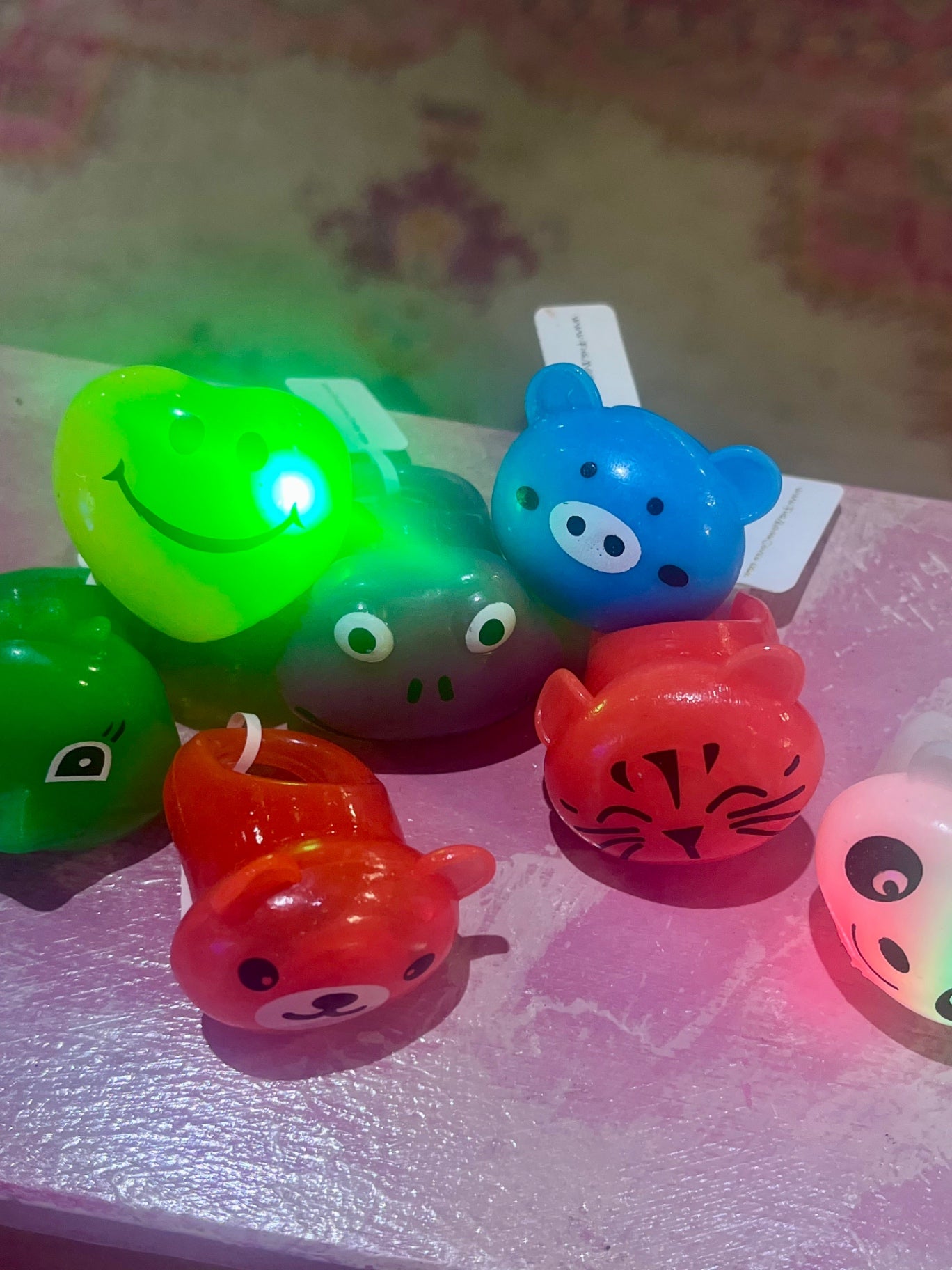 🐾 Light-Up Animal Rings – One Size