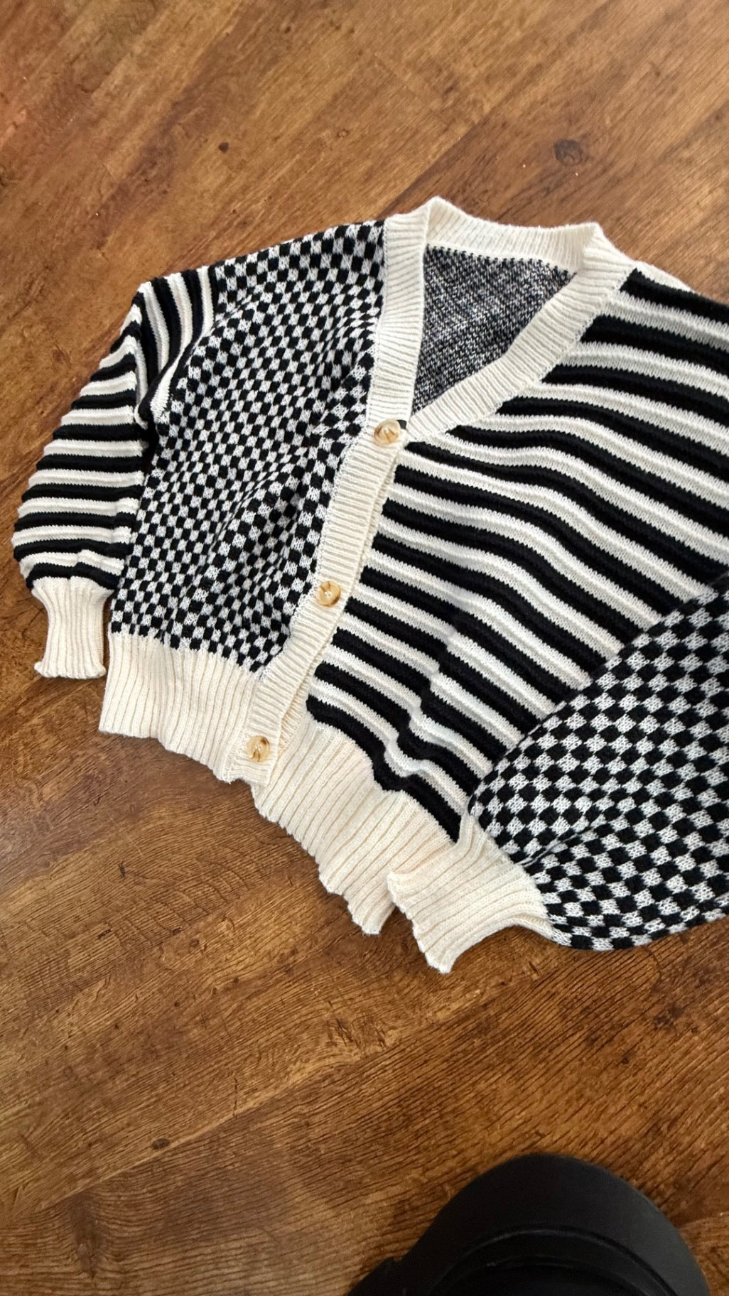 checkerboard pattern clash cardigan size M