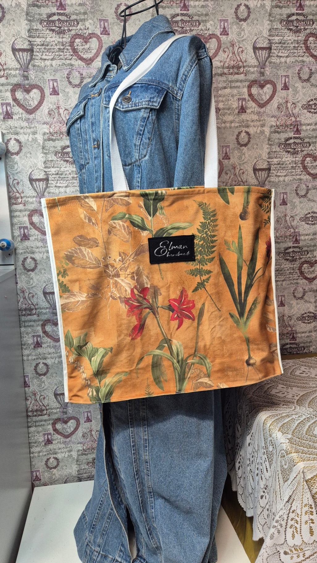 Light tote bag