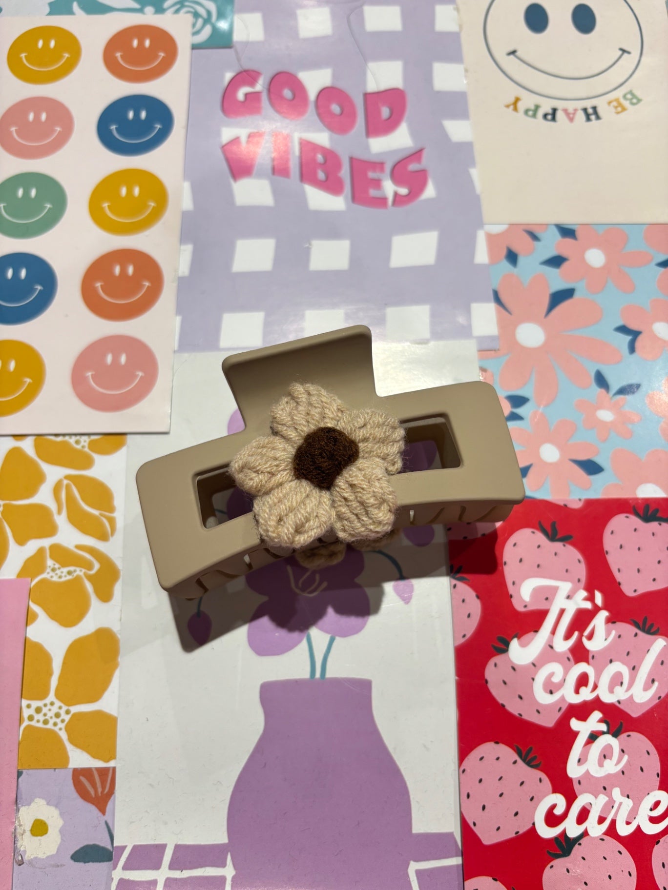 Beige Flower Claw Clip