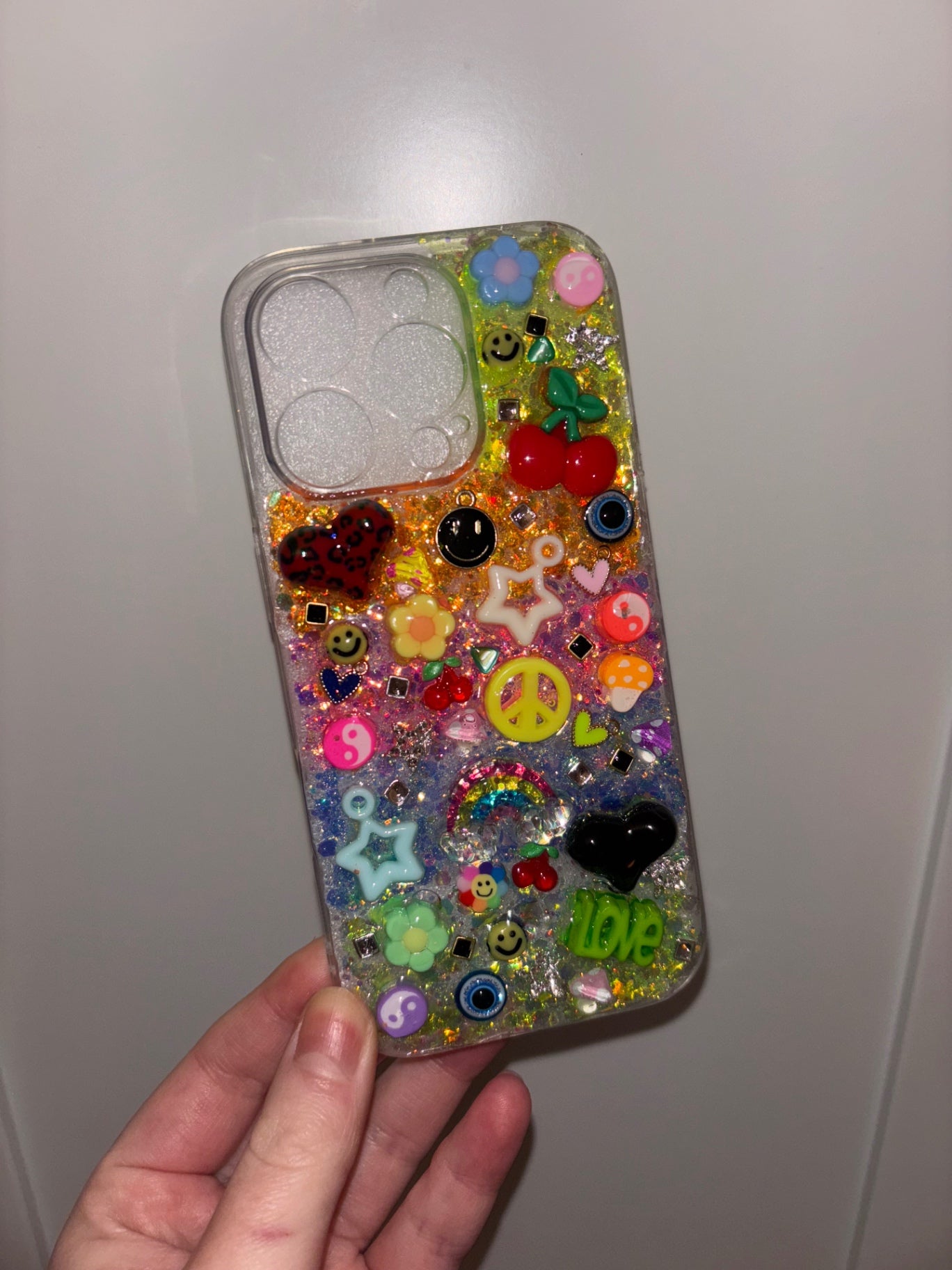Funky phone case - iPhone 16 pro🌈