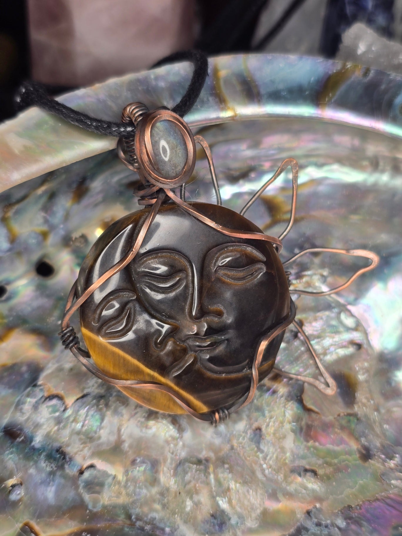 Tigers eye suna nd moon pendant