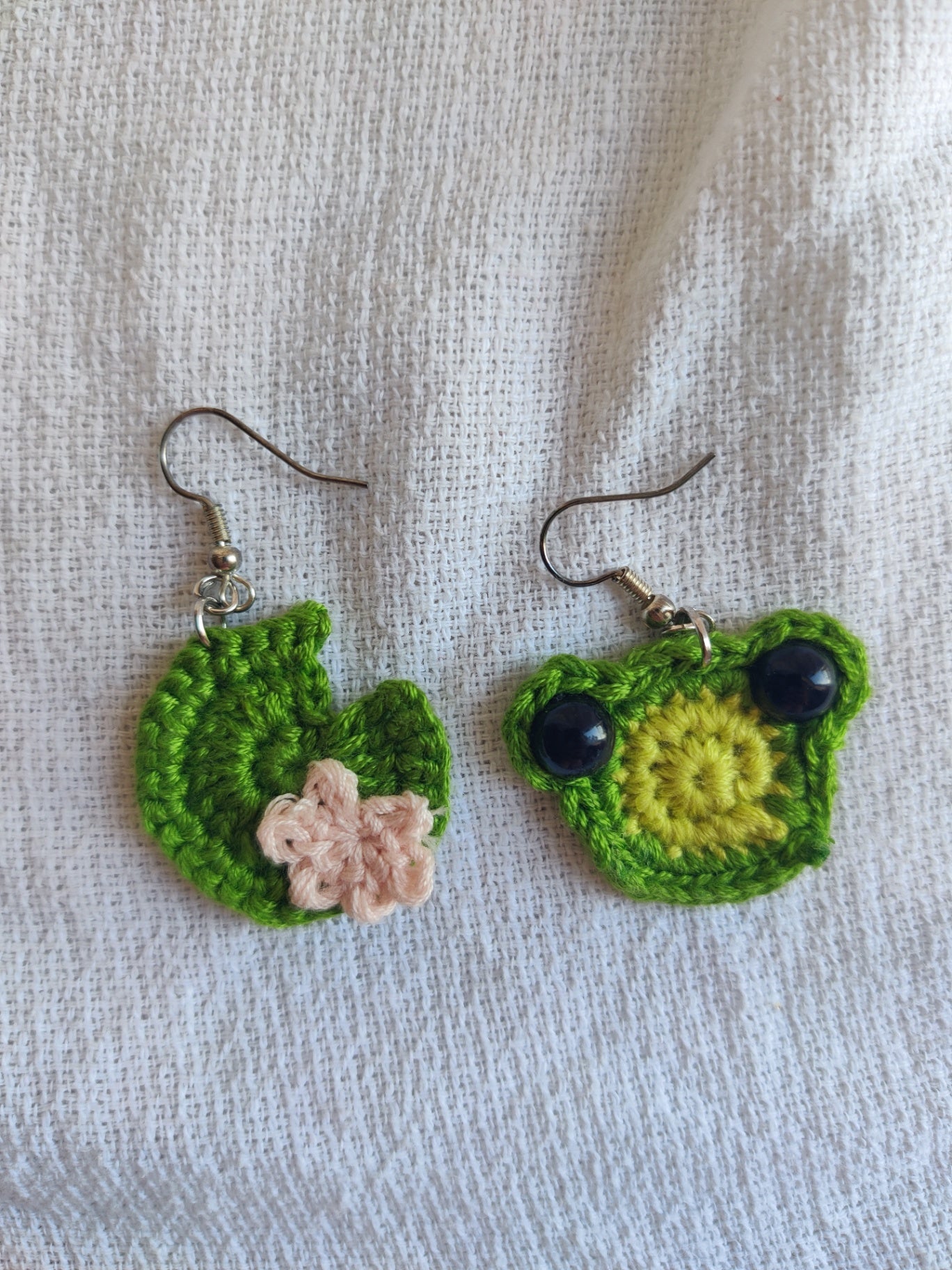 Crochet frog earrings