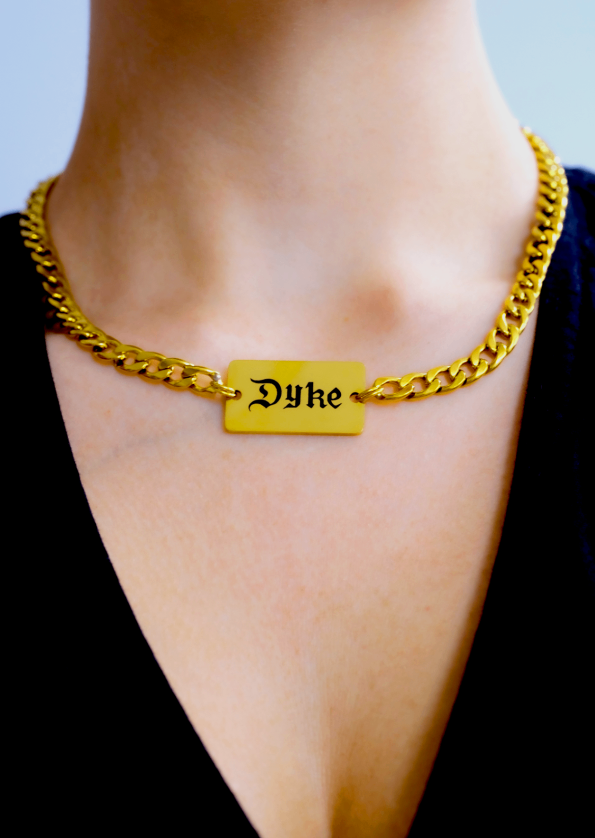 Gold DYKE engraved chunky chain