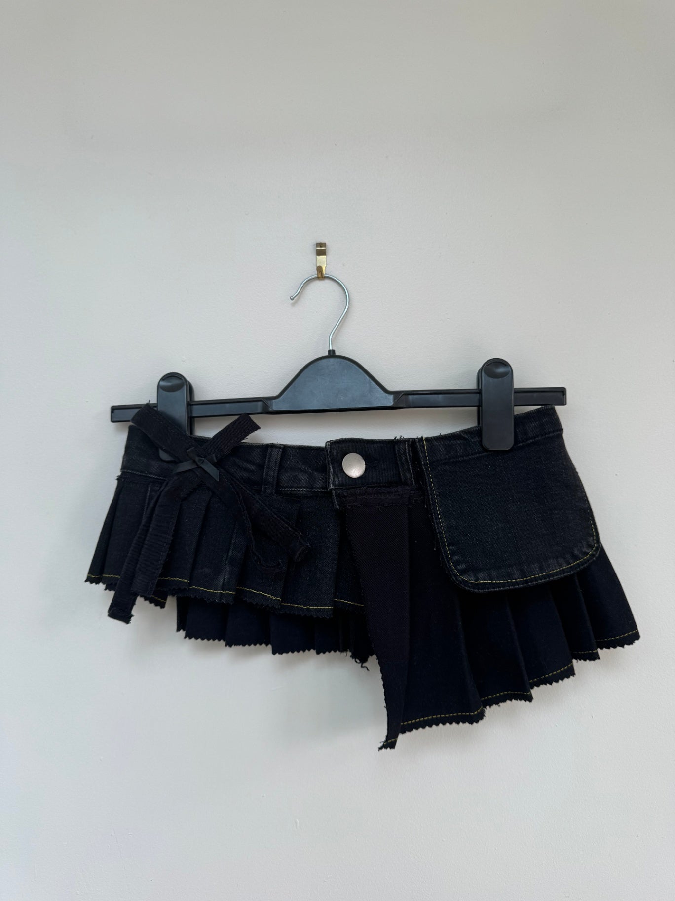 Black Skirt Belt