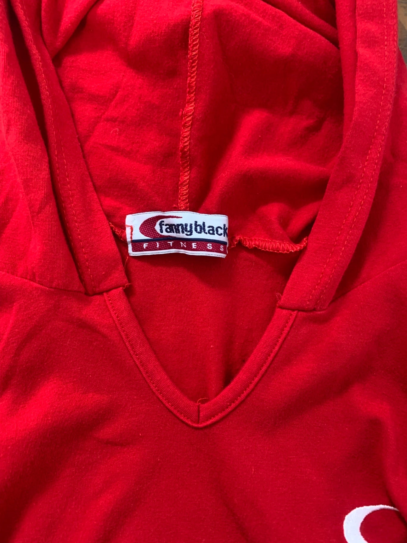 90% cotton vintage red sports top