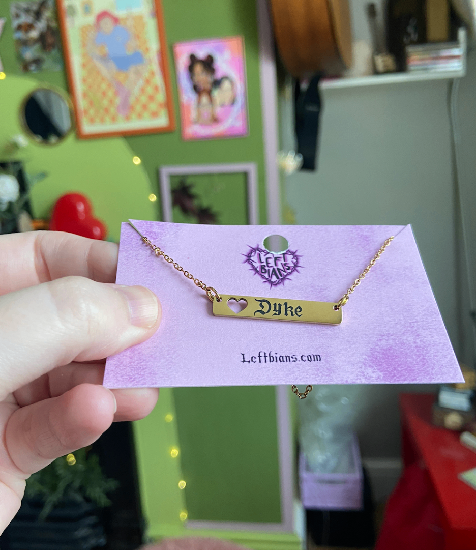 Gold engraved DYKE necklace in 304 stainless steel