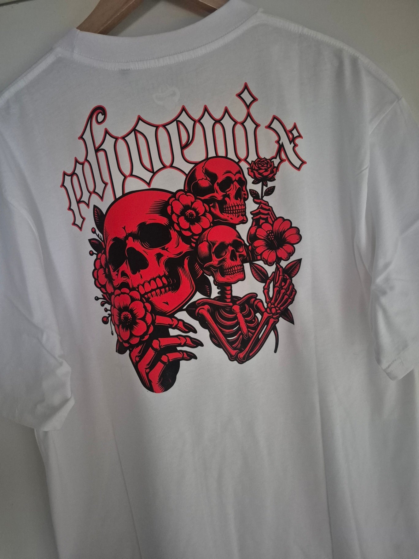 Skull and roses