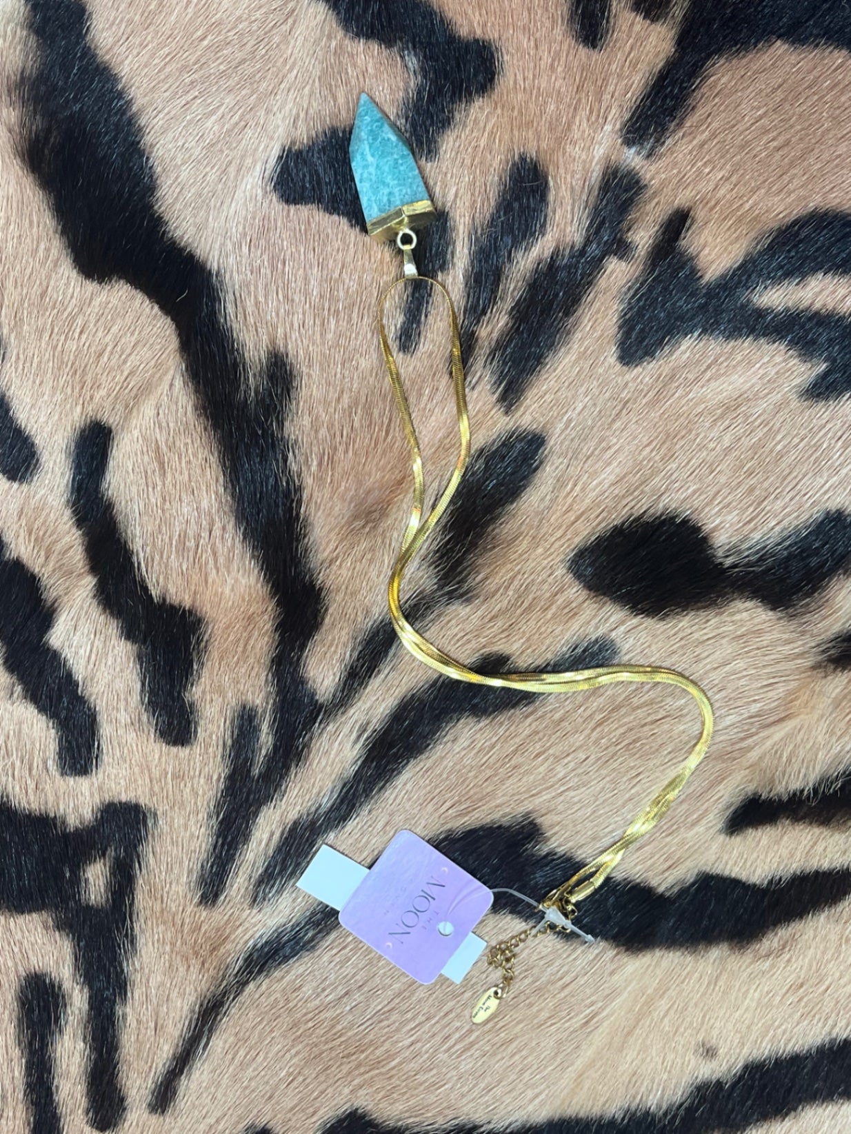 Amzonite point pendant gold necklace 