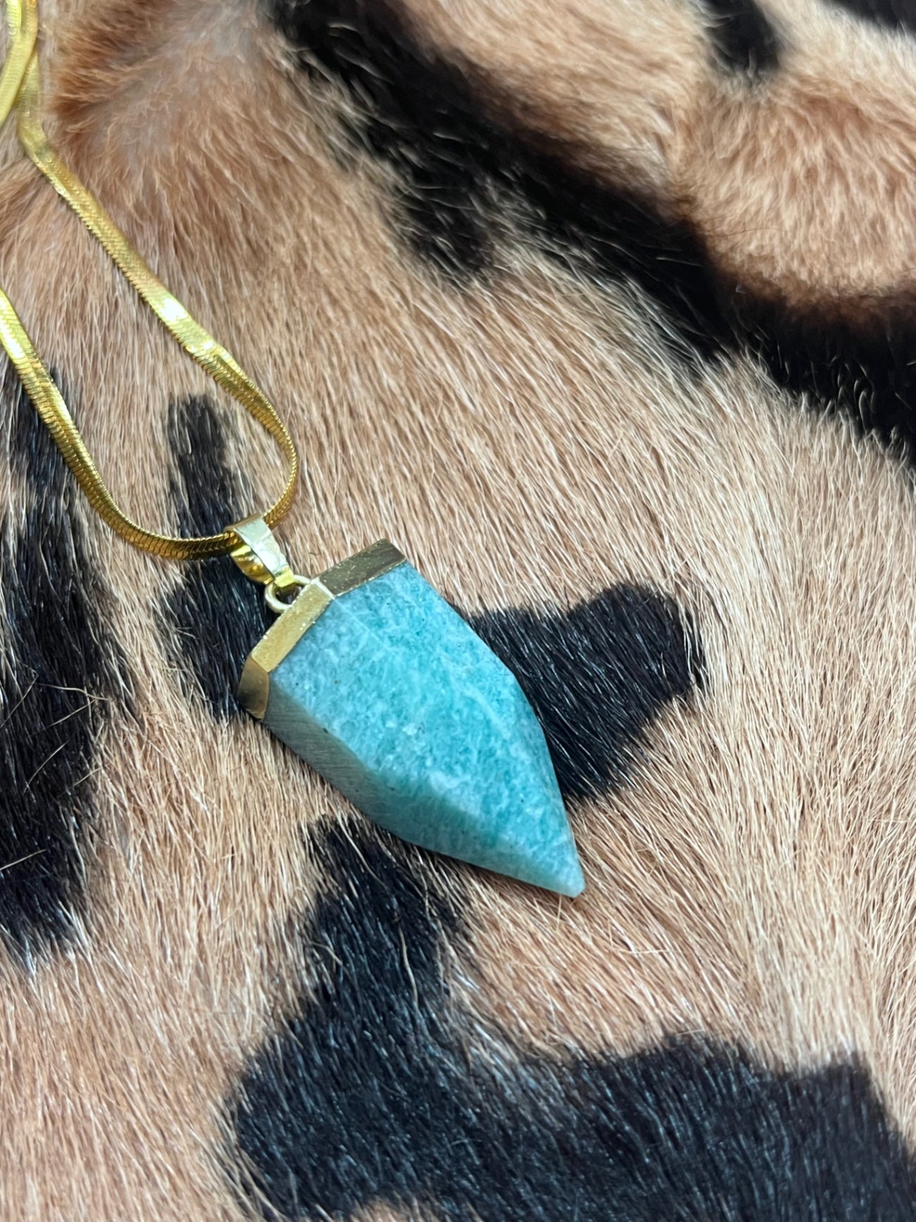 Amzonite point pendant gold necklace 