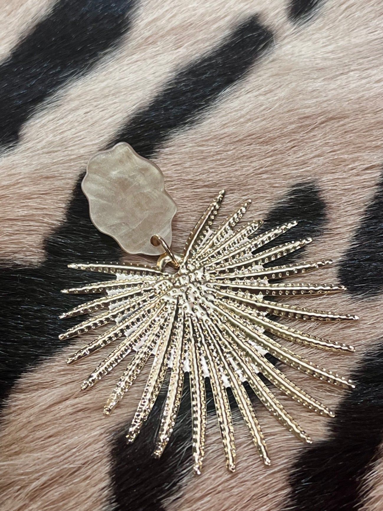 Luna Day Gold earrings 