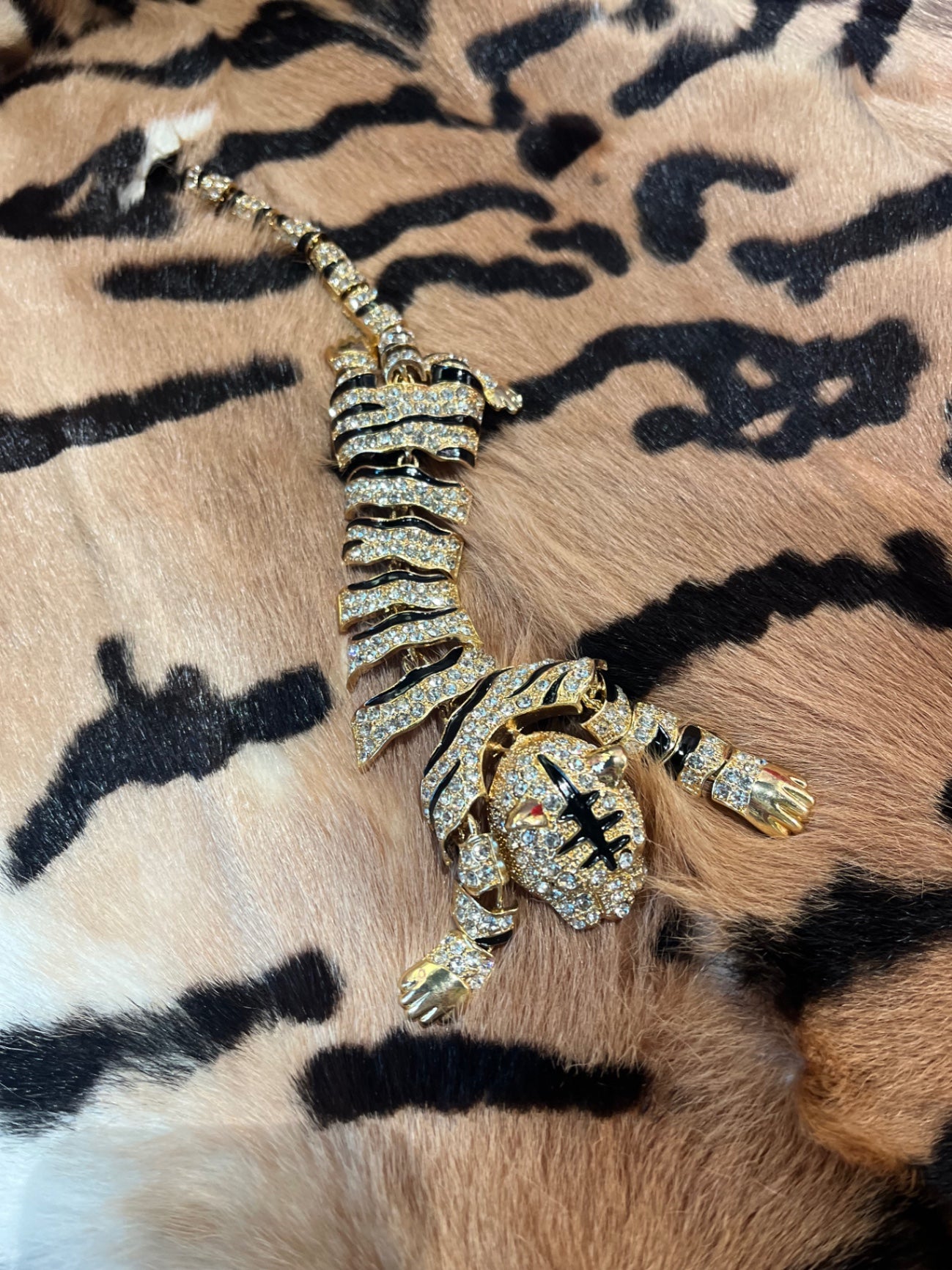 Tiger Crystal Brooch Gold
