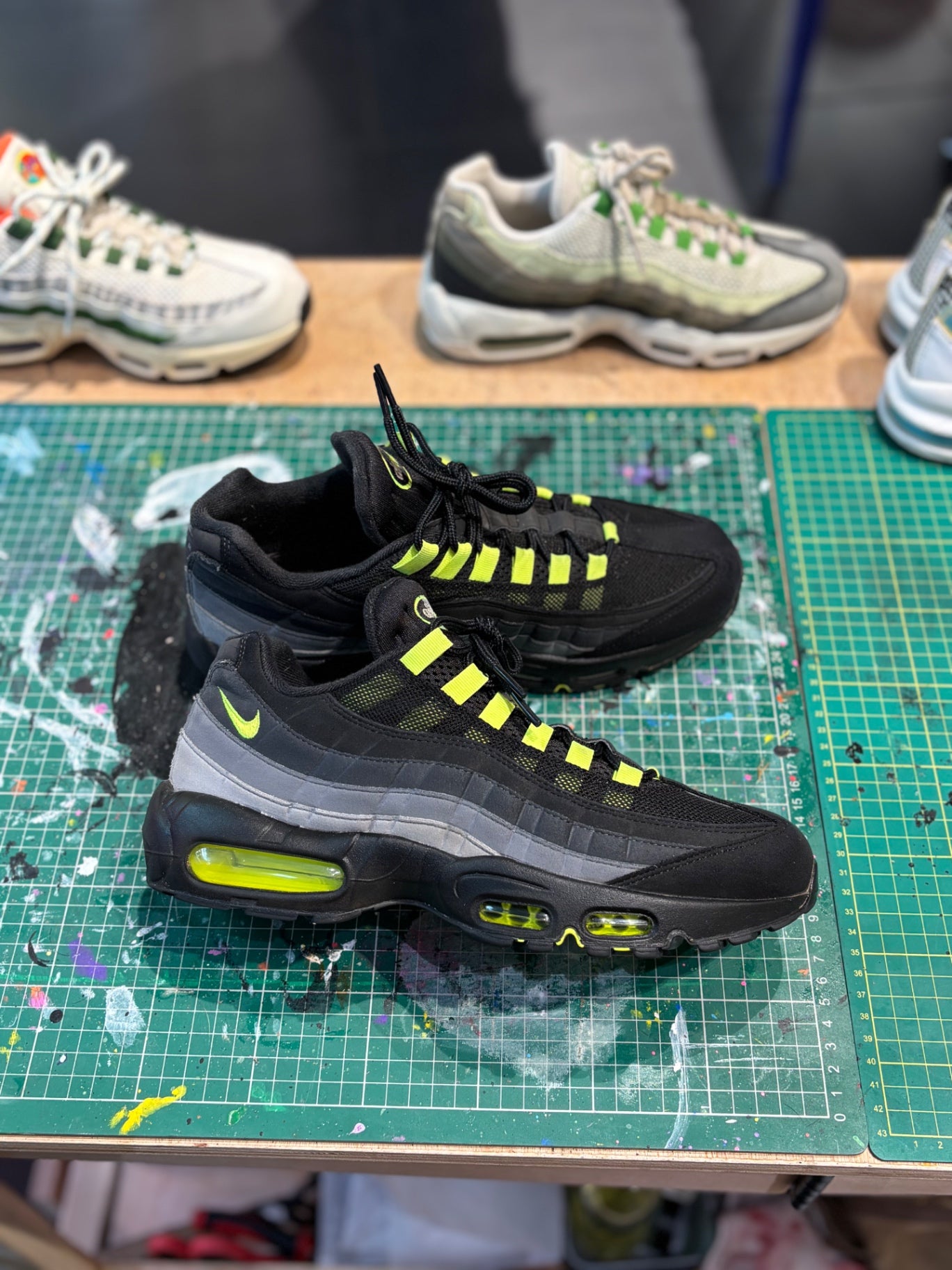 Nike 110 Reverse Neon Uk8
