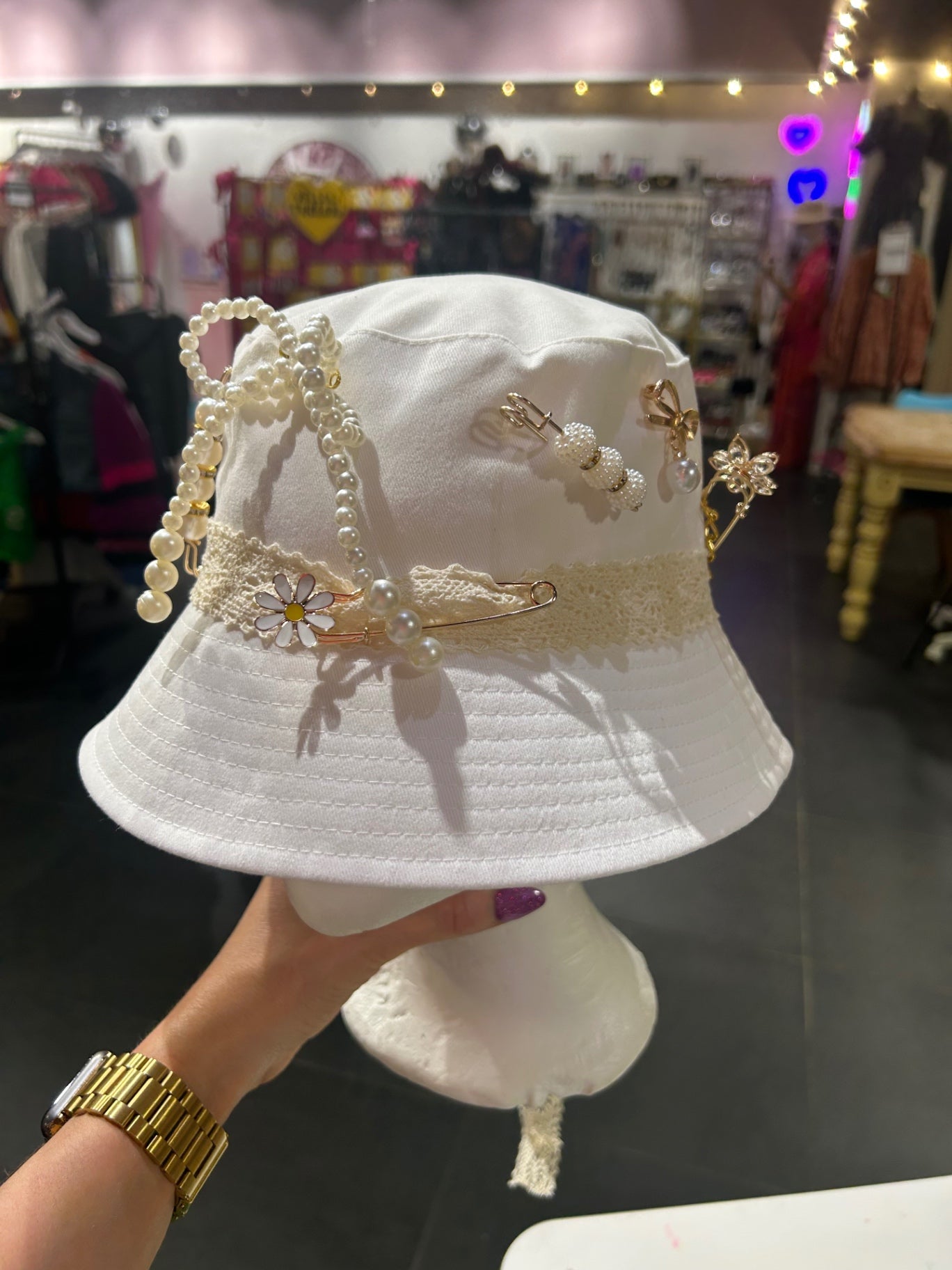 Bow, Pearls and Pins Bucket Hat