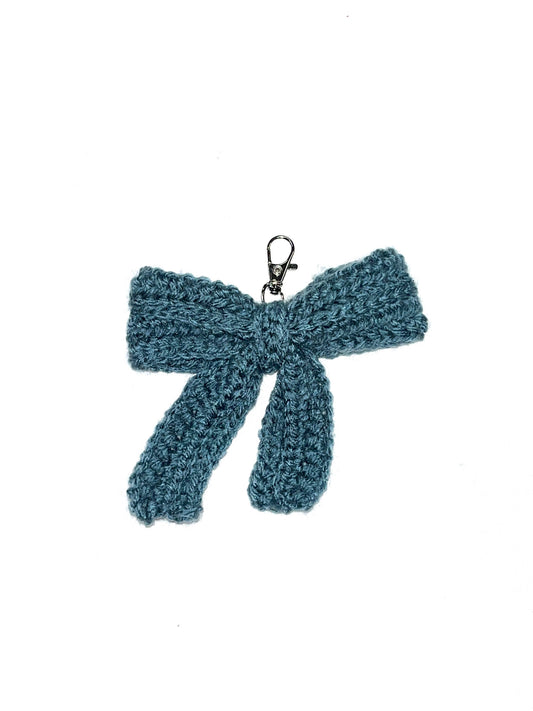 K4TURE teal crochet bow keyring