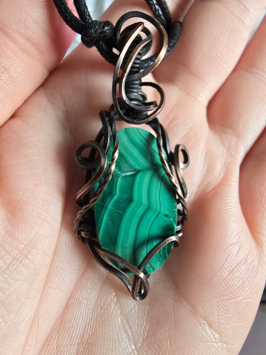 Malachite wire wrapped pendant 