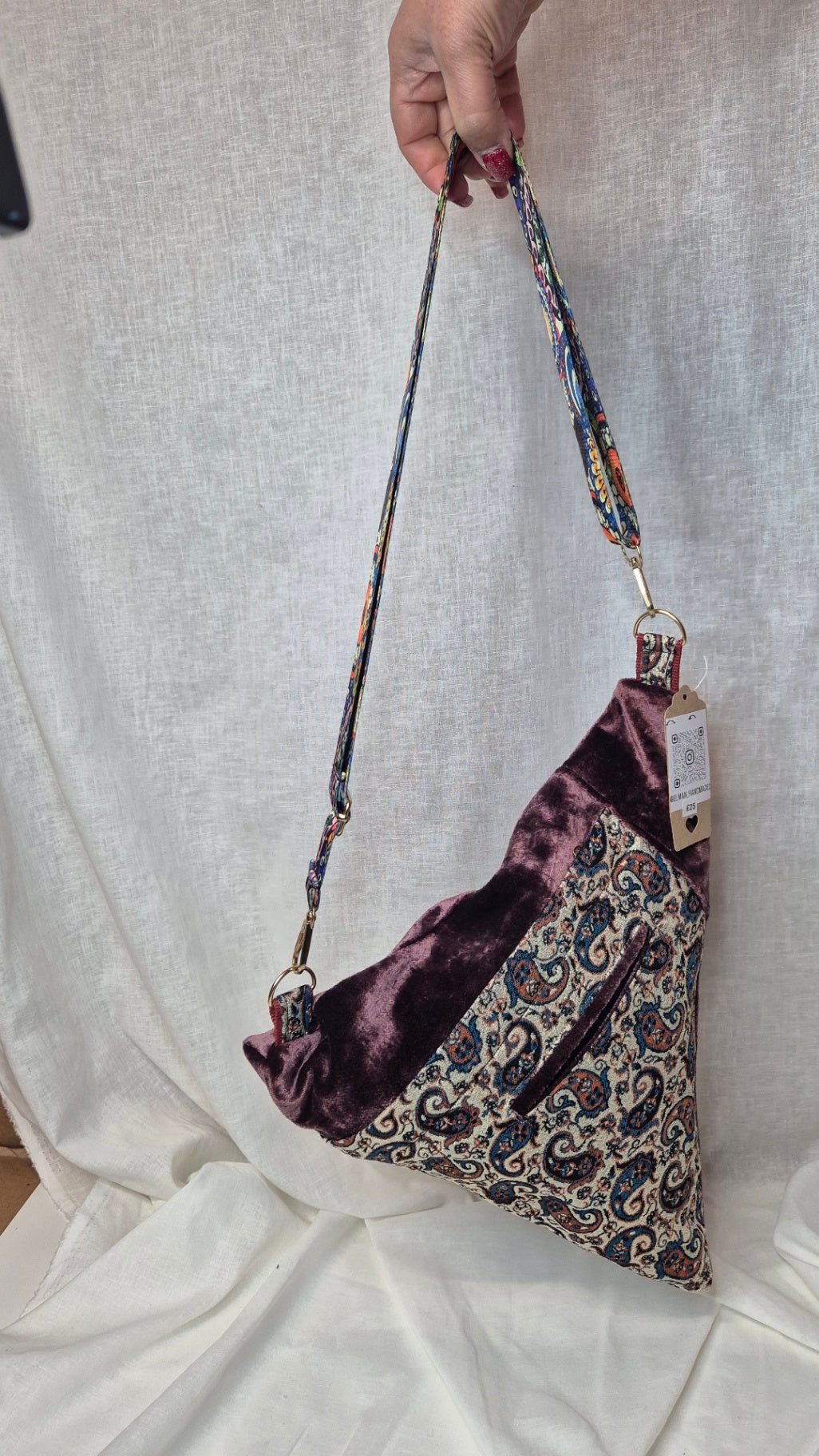 Triangle paisley 