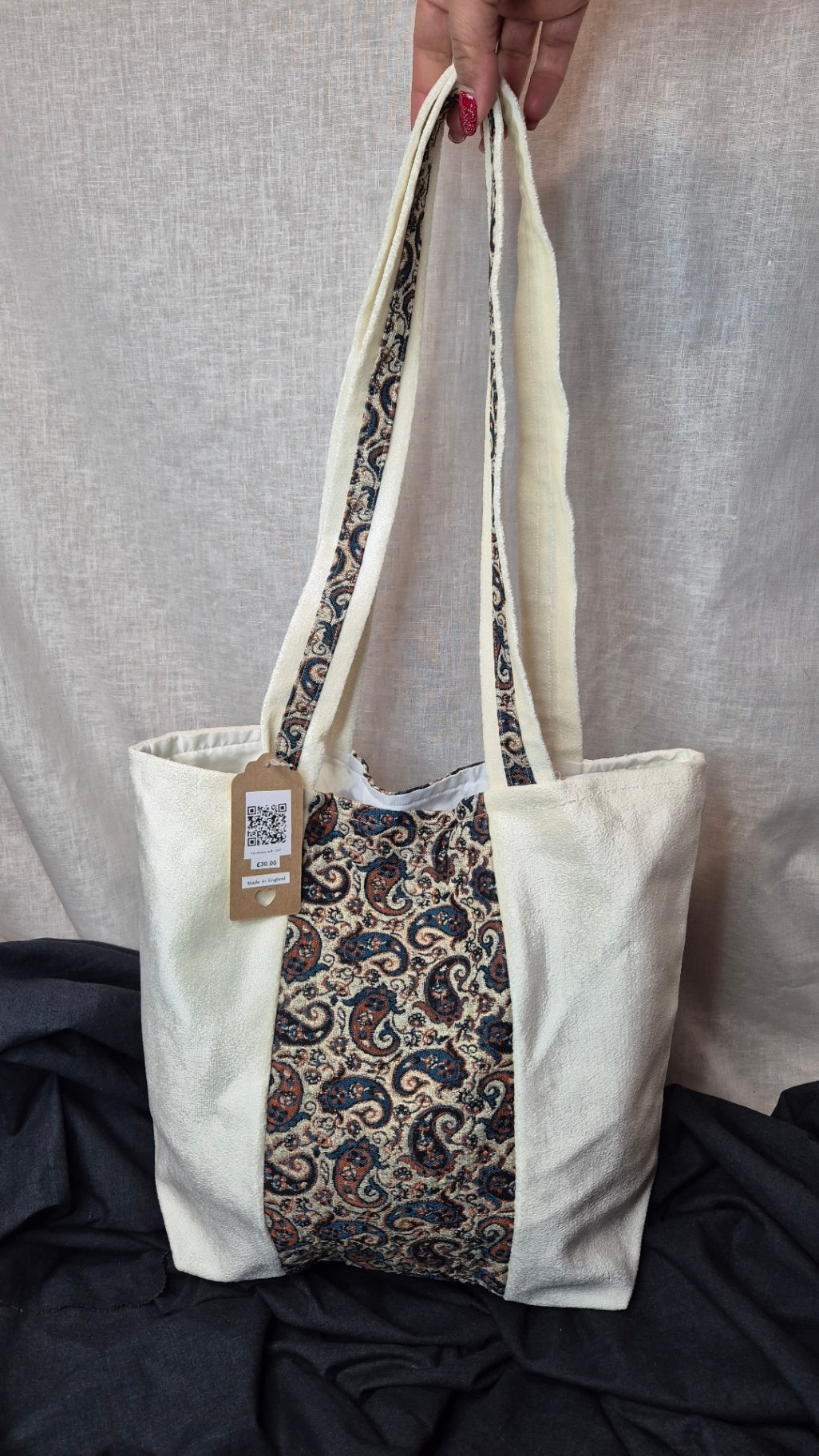 White tote