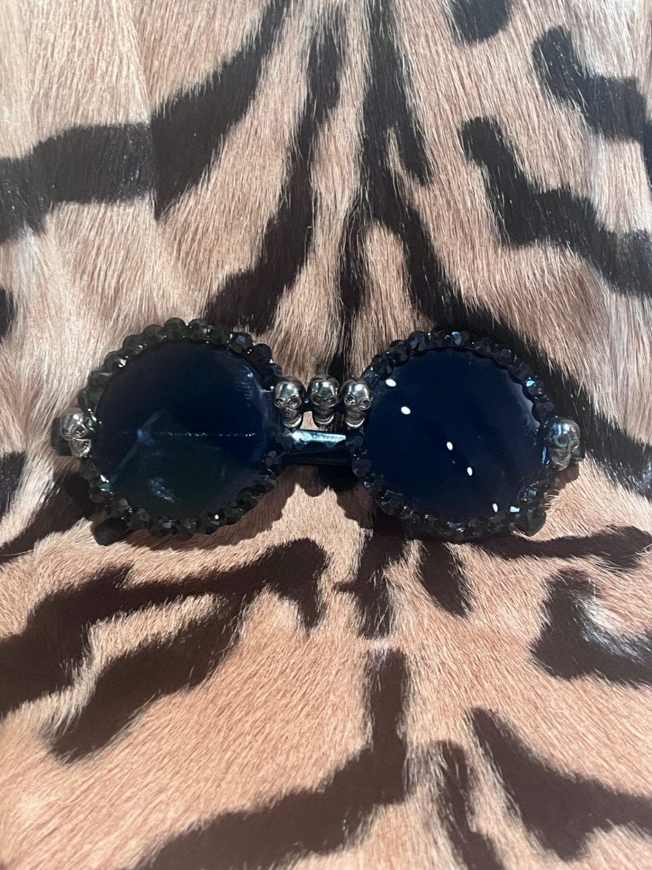 Sunnies Round Skull