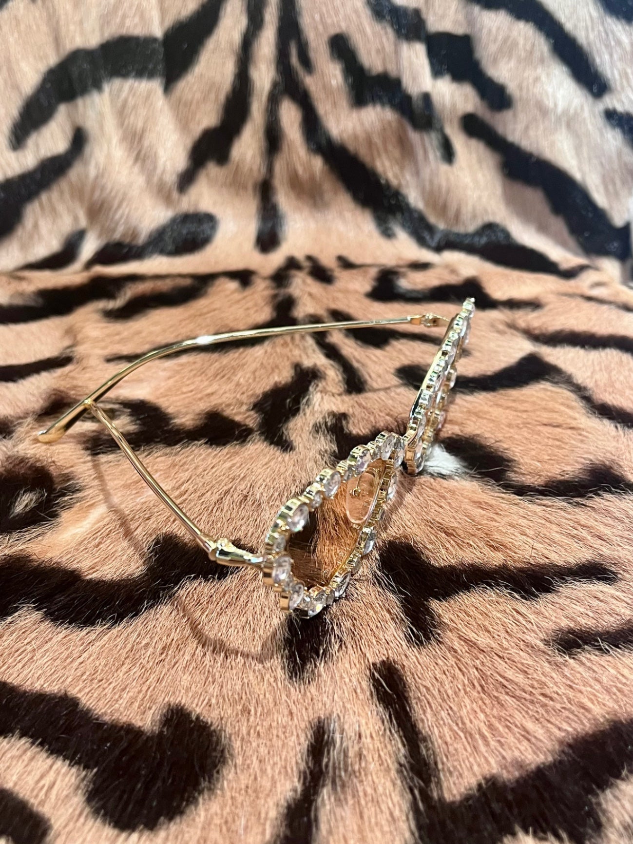 Crystal Cat Eye Sunnies Gold Tea